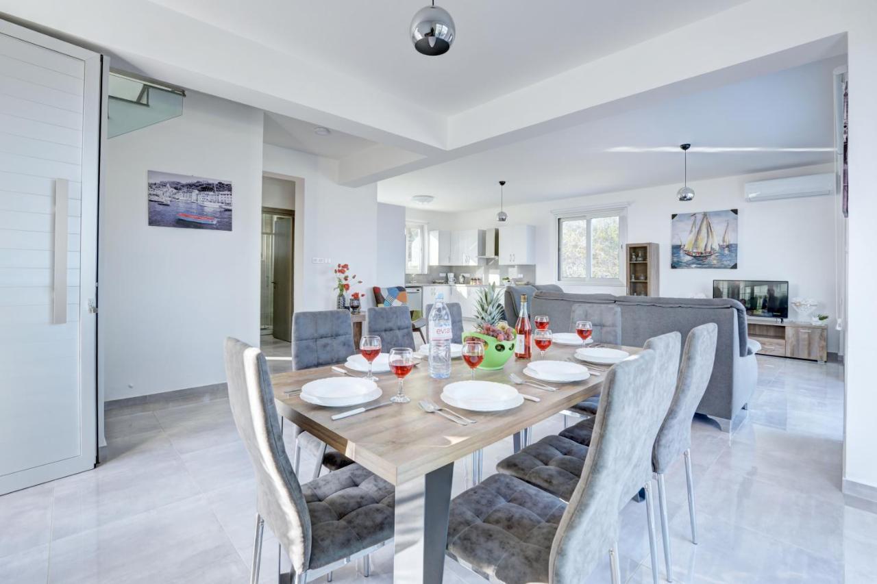 Chloe Luxury Villas Protaras Bagian luar foto