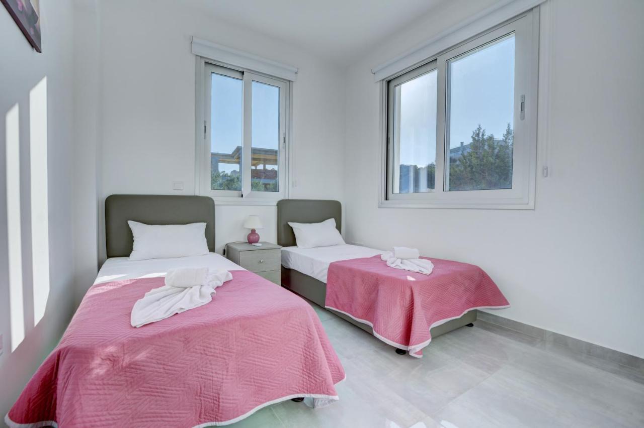 Chloe Luxury Villas Protaras Bagian luar foto